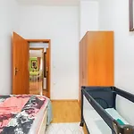 Denis דירה *